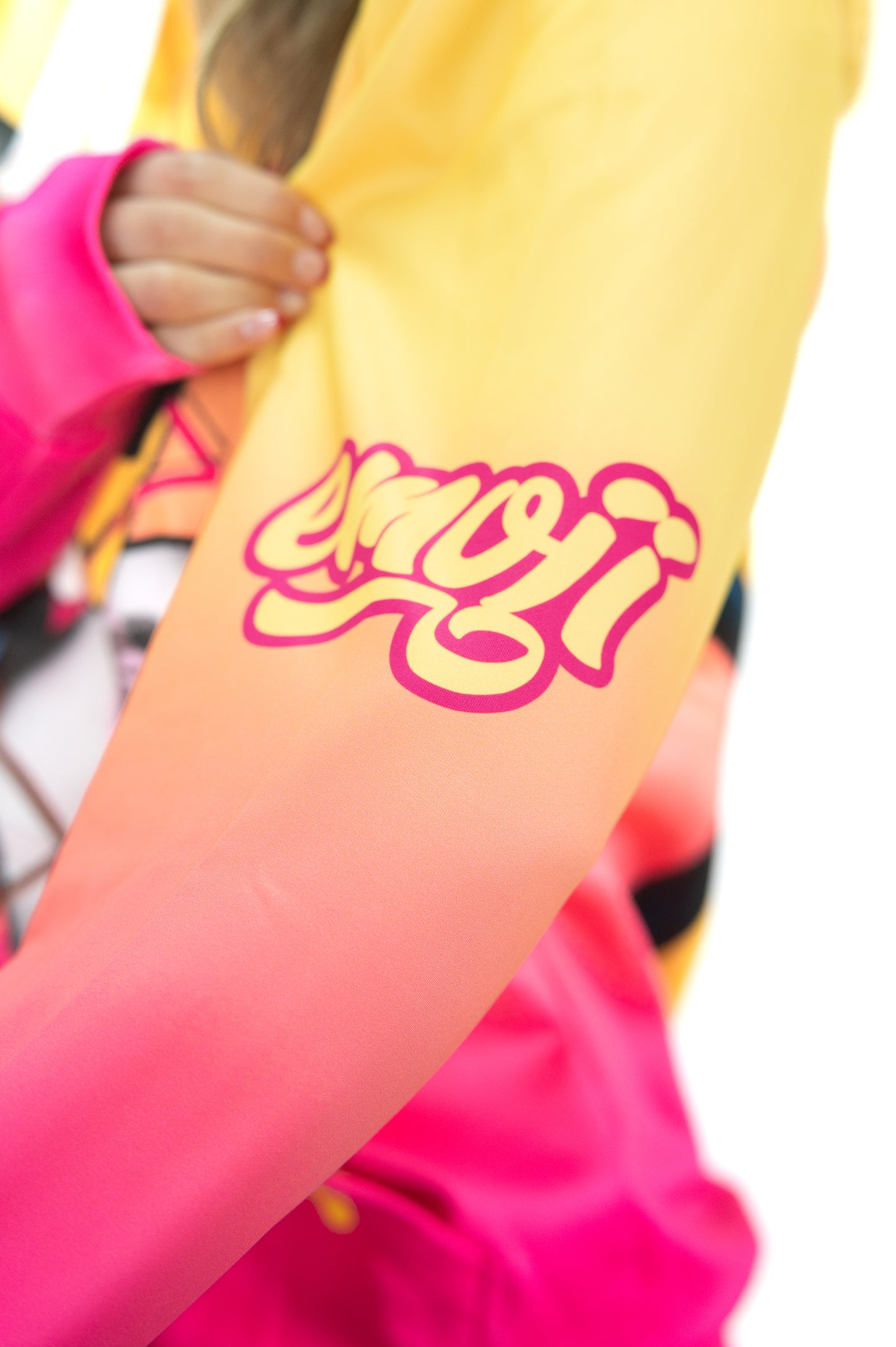 Dessuadora - Emoji Glow-Up (Outlet)