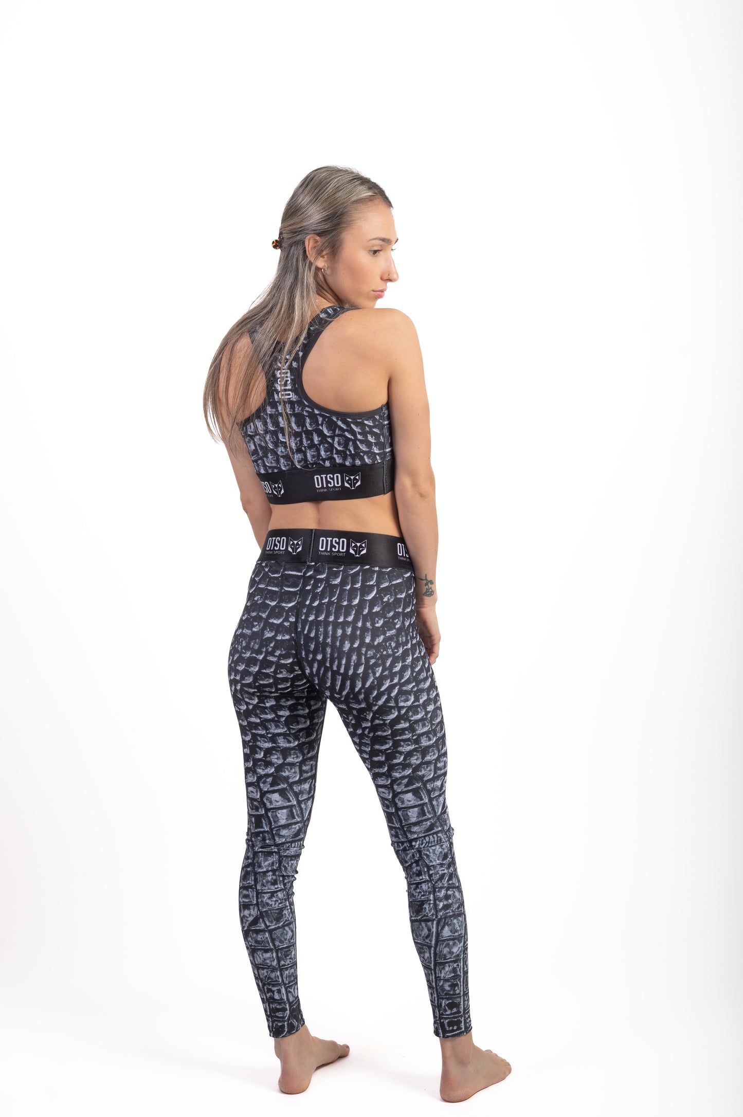 Sports top - Black Snake