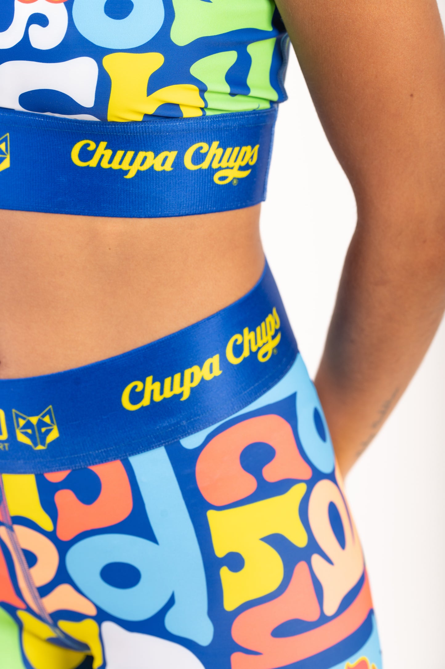 Blusa esportiva feminina Chupa Chups 70'S