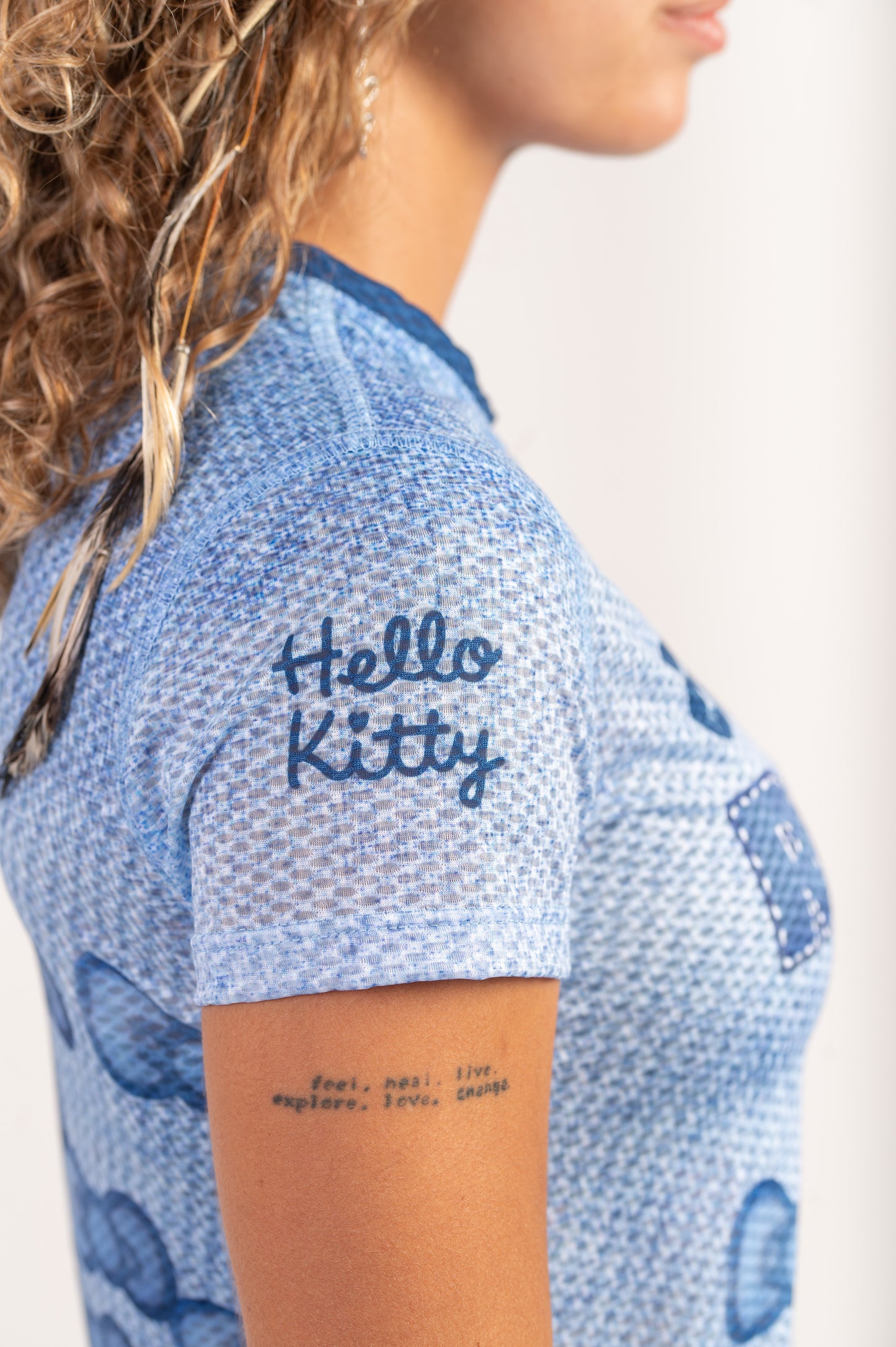 Short sleeve t-shirt for girls and women - Hello Kitty Denim