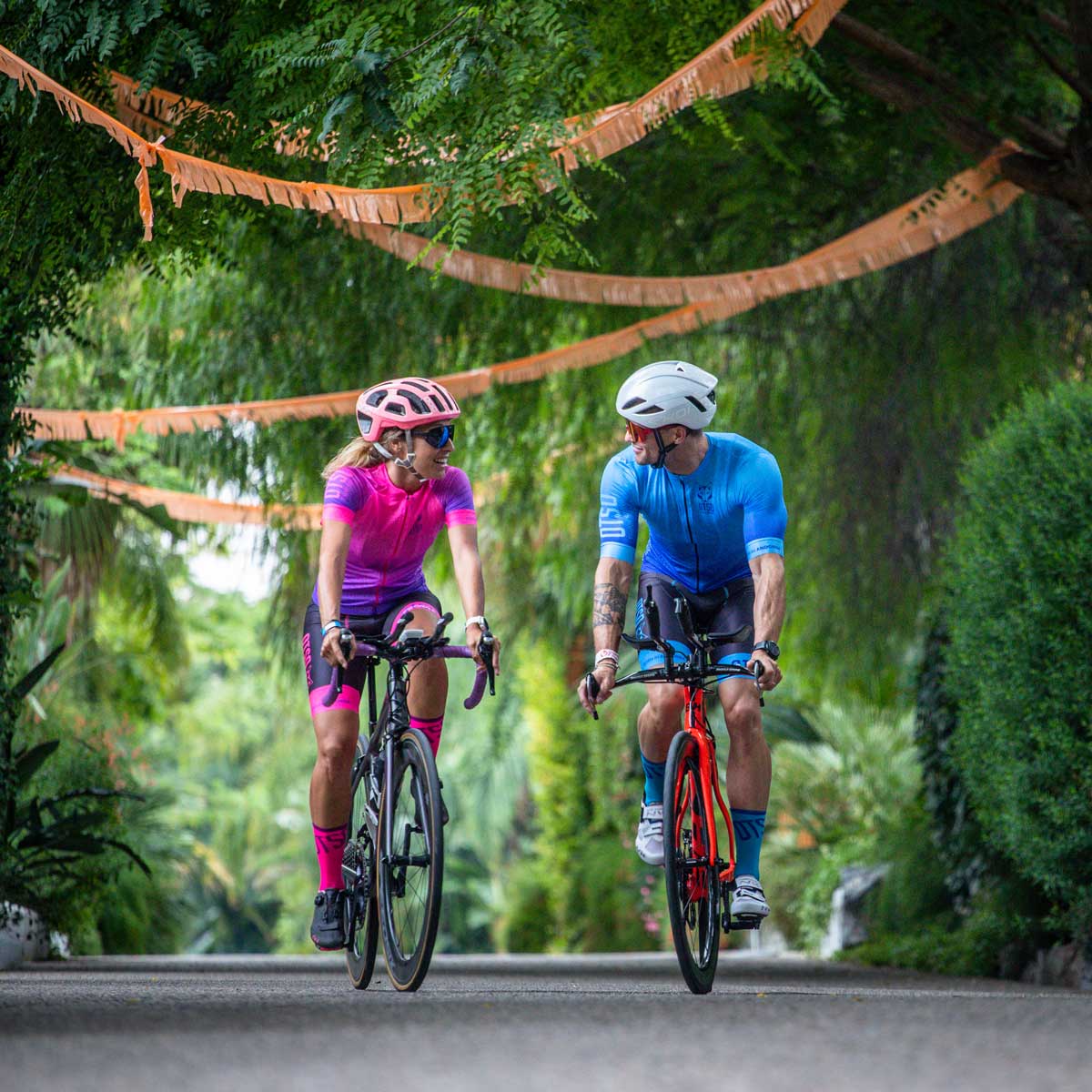 Chaussettes de cyclisme - Fluo Blue