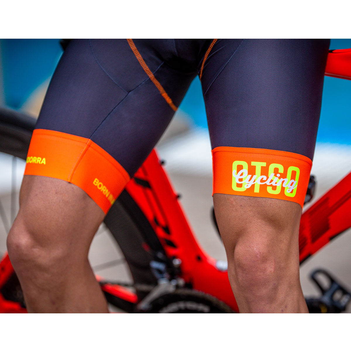 Pantaloncini da ciclismo da donna - Fluo Orange (Outlet)