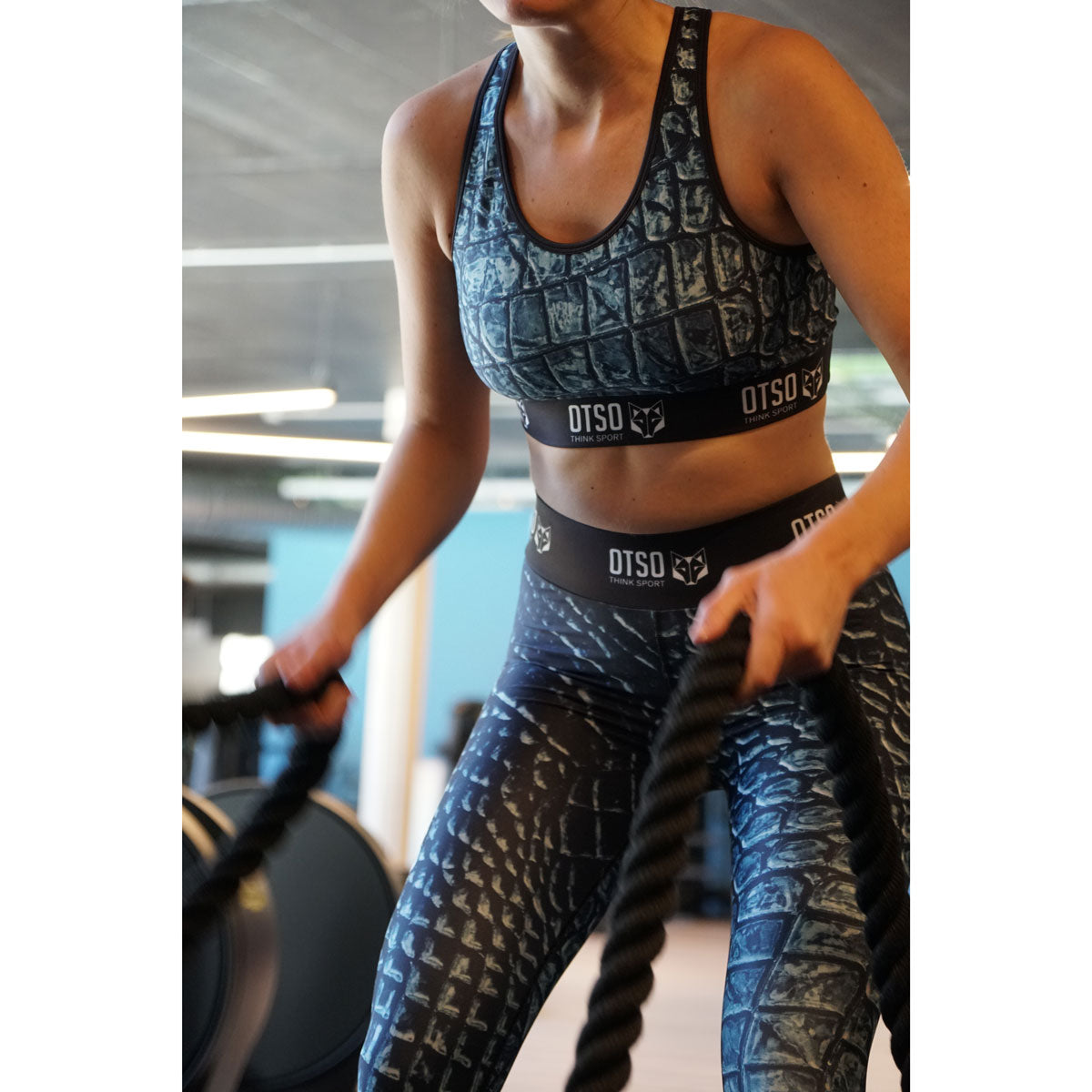 Sports top - Black Snake